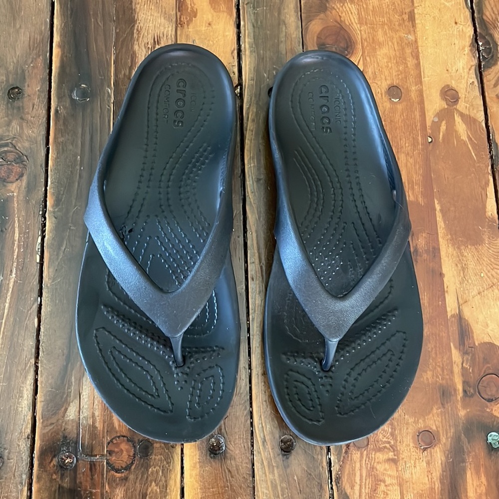 Crocs - Picture 2 of 7